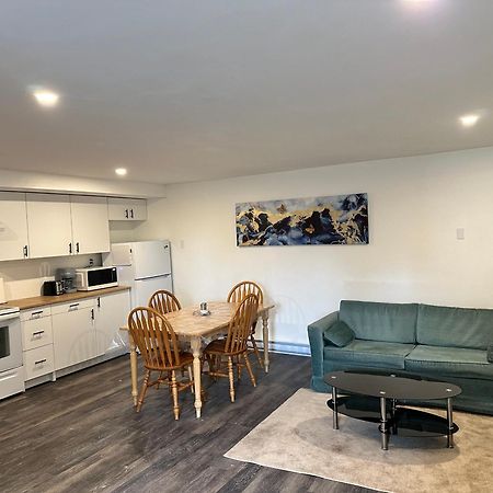 Central Halifax One Bedroom Apartment In Clayton Park Buitenkant foto