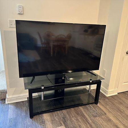 Central Halifax One Bedroom Apartment In Clayton Park Buitenkant foto