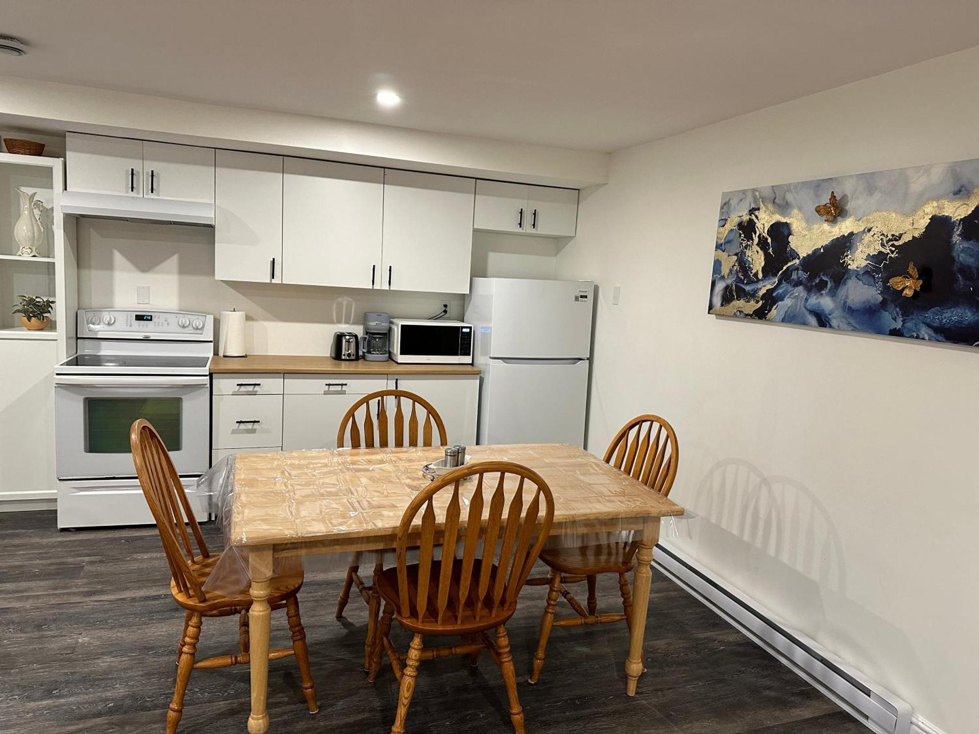 Central Halifax One Bedroom Apartment In Clayton Park Buitenkant foto