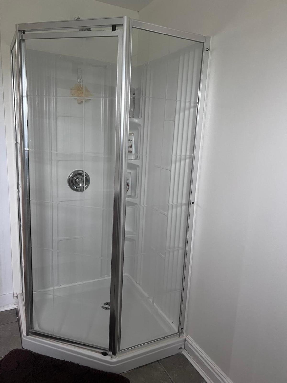 Central Halifax One Bedroom Apartment In Clayton Park Buitenkant foto